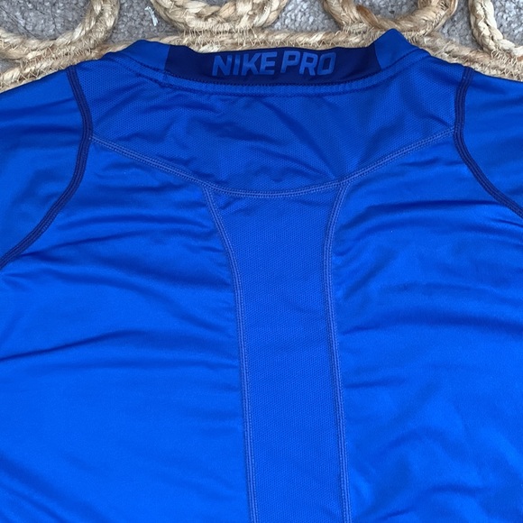 T-shirt - Picture 4 of 4